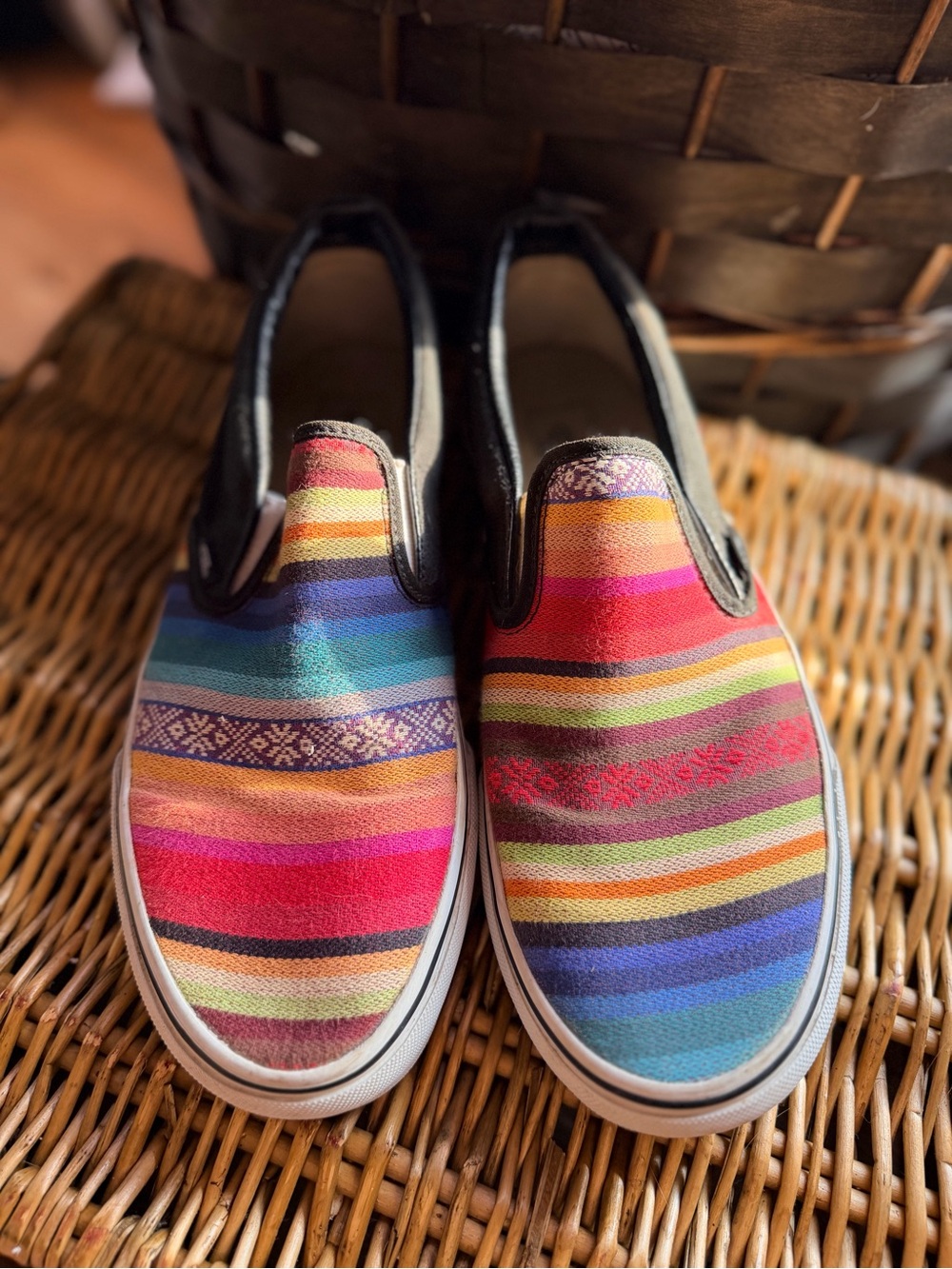 *RARE* Van’s Slip on canvas Baja pattern
